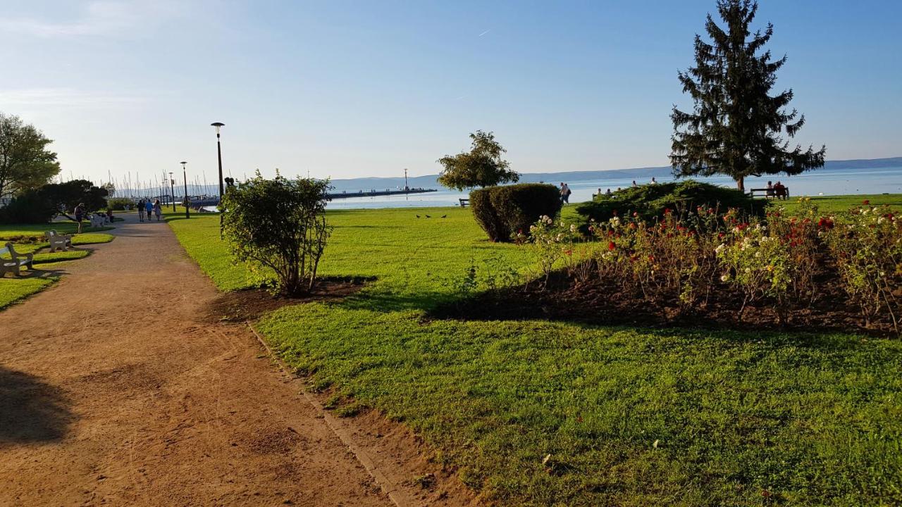 Napsugár Villa B Siófok Exterior foto