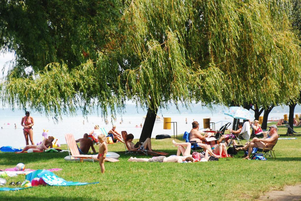 Napsugár Villa B Siófok Quarto foto